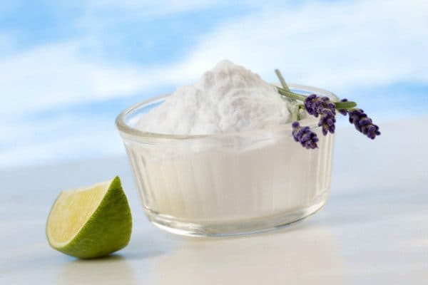 Baking soda is a part of how to clean a baseball cap. Use it to keep the cap smelling fresh.