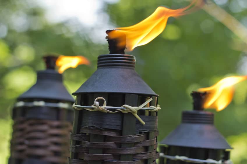 Citronella tiki torch candles to repel mosquitoes and flies img