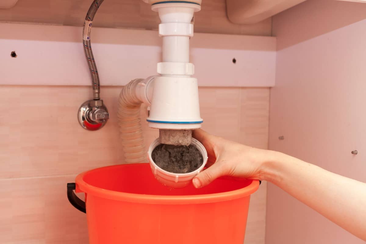 sewage odor from kitchen sink