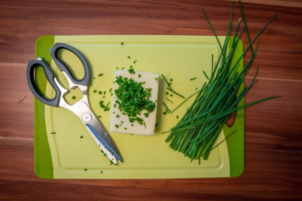 Chives make an excellent oniony garnish.