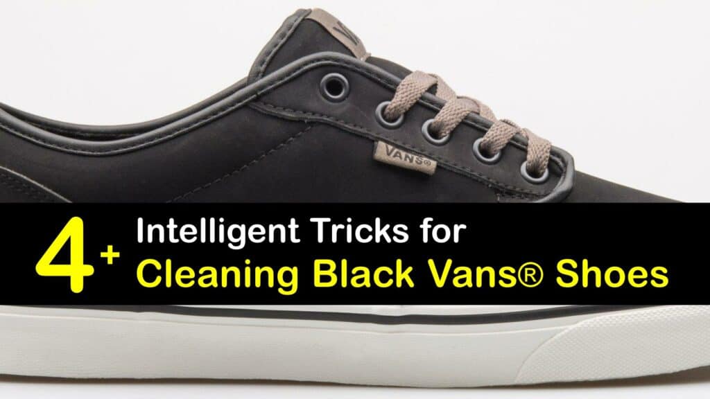 How to Clean Black VansⓇ Shoes titleimg1