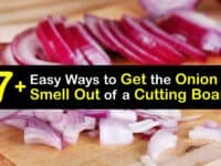 How to Get the Onion Smell Out of a Cutting Board titleimg1